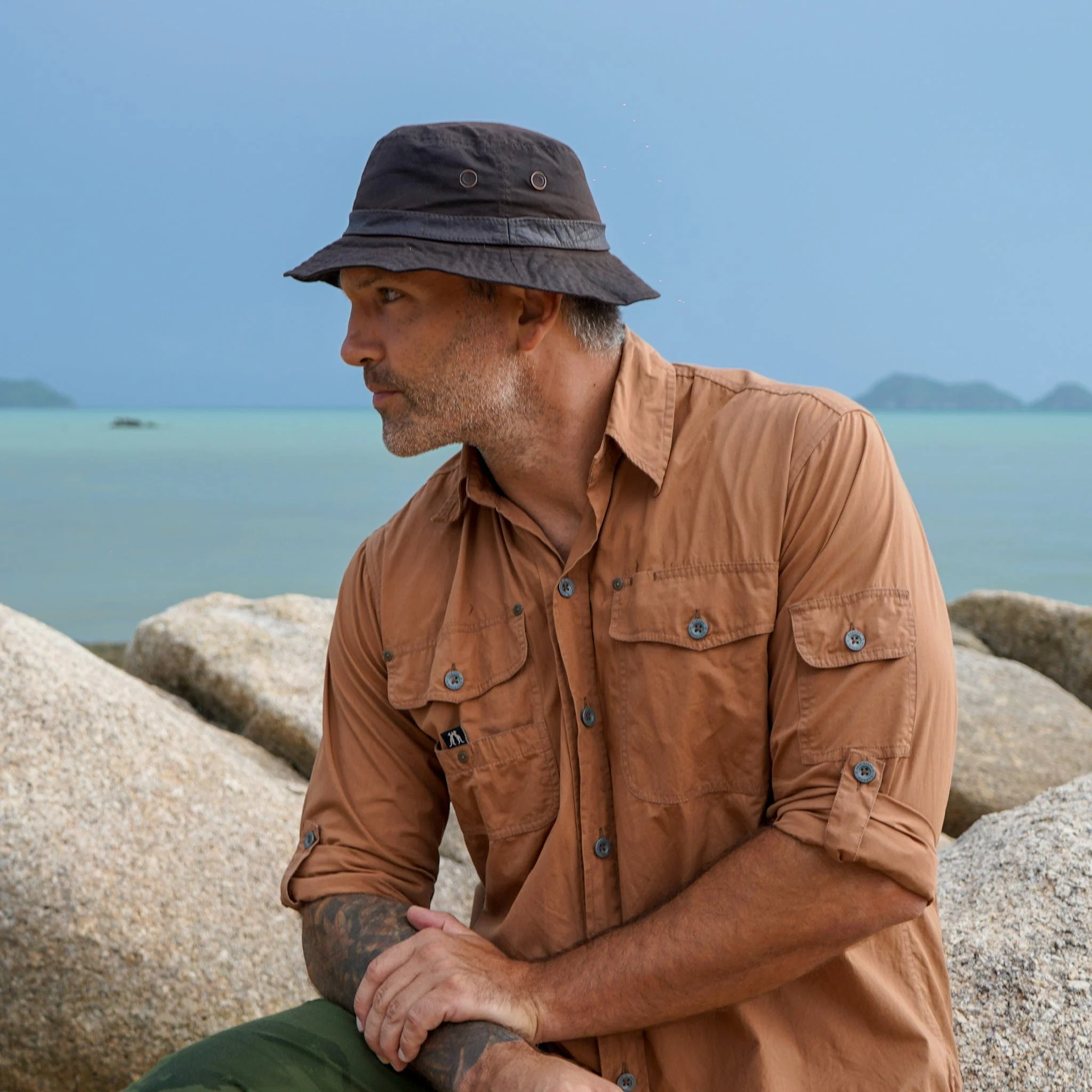 Buckleys Oilskin Bucket Hat - Image 5