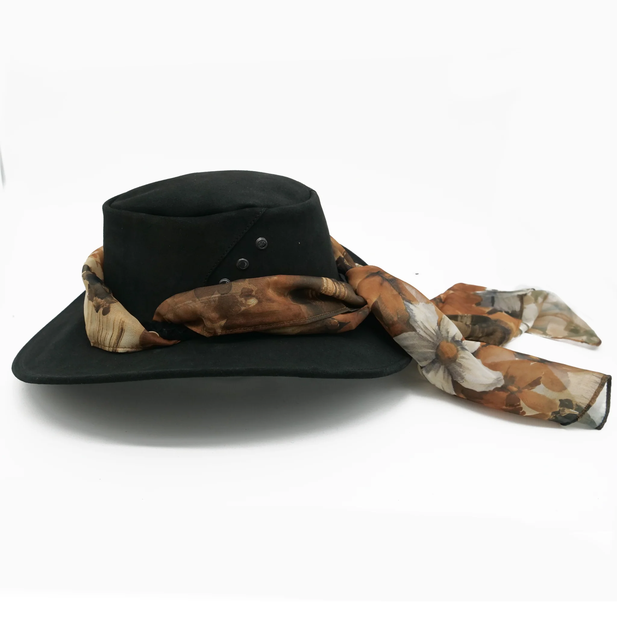 The Alice Suede Hat with Autumn Flower Scarf - Image 9